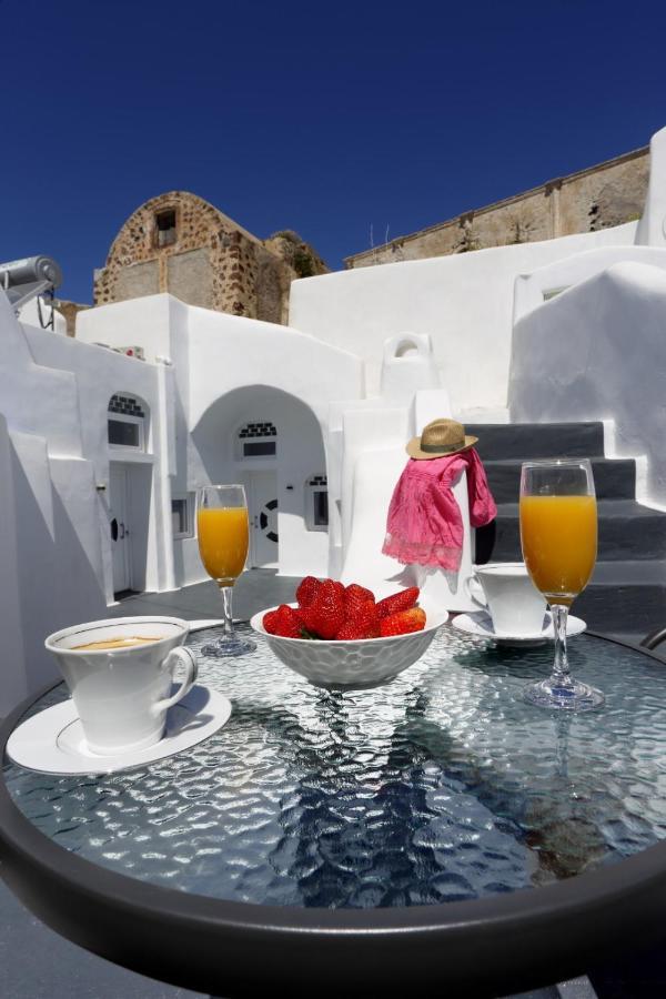 Church And Cave - Santorini Private Residences Месарія Екстер'єр фото