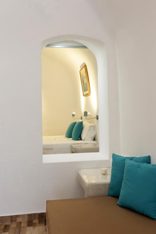 Church And Cave - Santorini Private Residences Месарія Екстер'єр фото