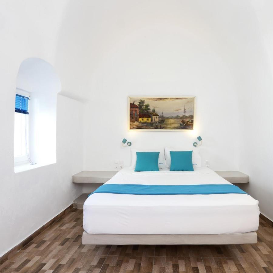 Church And Cave - Santorini Private Residences Месарія Екстер'єр фото