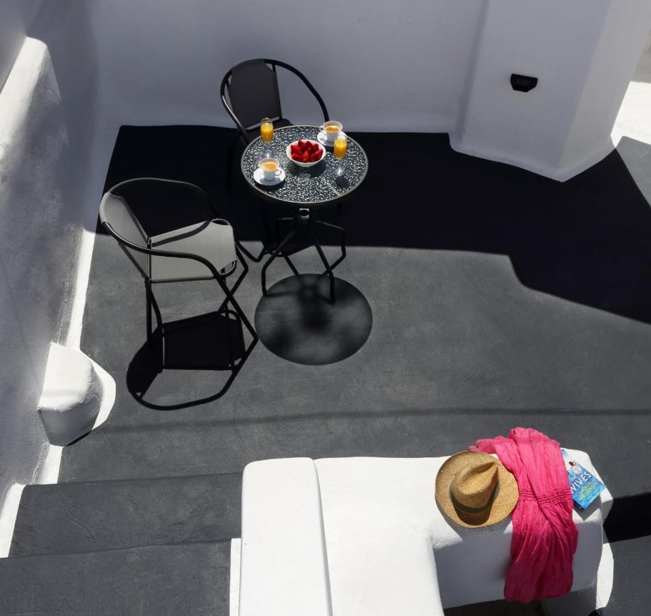Church And Cave - Santorini Private Residences Месарія Екстер'єр фото