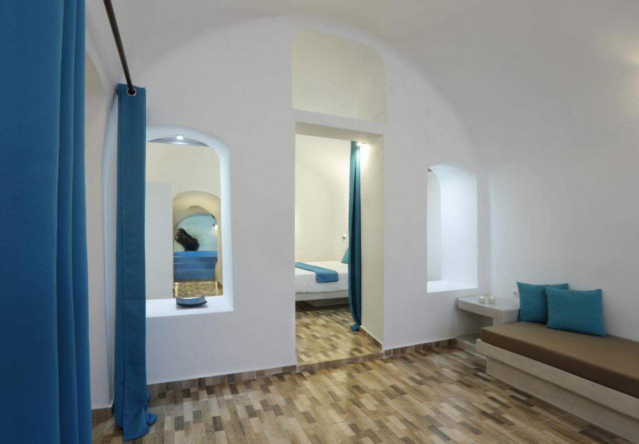 Church And Cave - Santorini Private Residences Месарія Екстер'єр фото