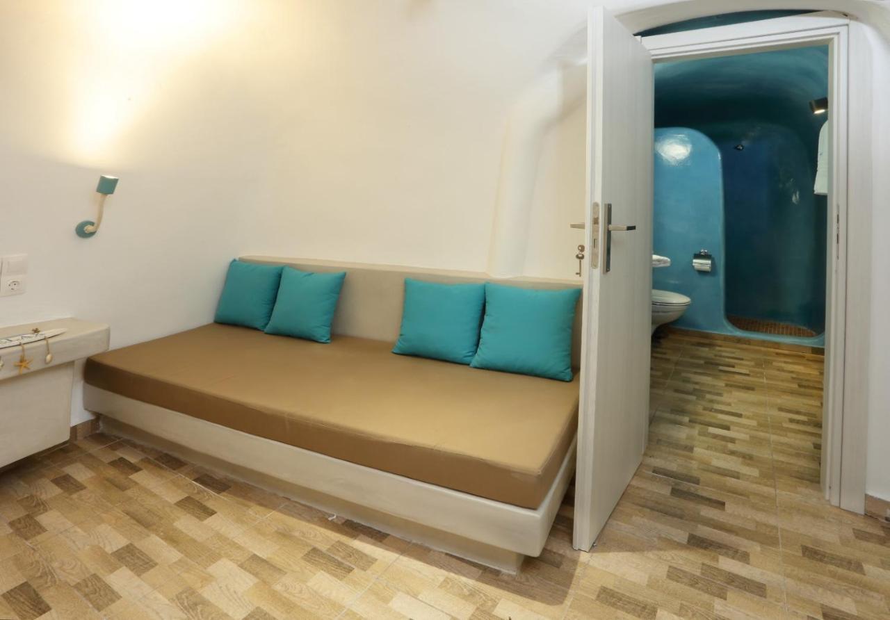 Church And Cave - Santorini Private Residences Месарія Екстер'єр фото